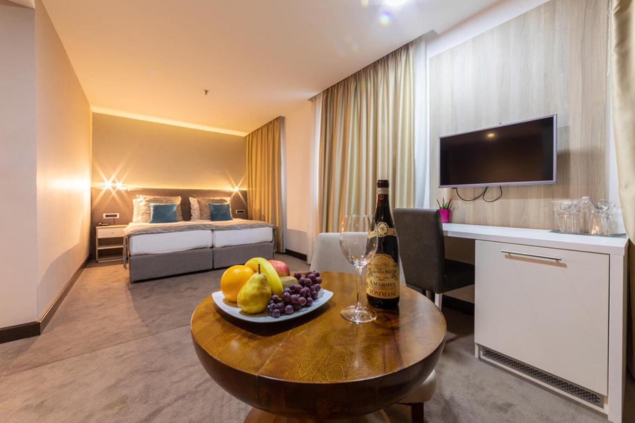 Hotel เบราเน ภายนอก รูปภาพ